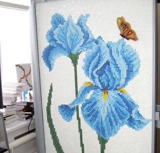 Mosaic_Iris-kopiya